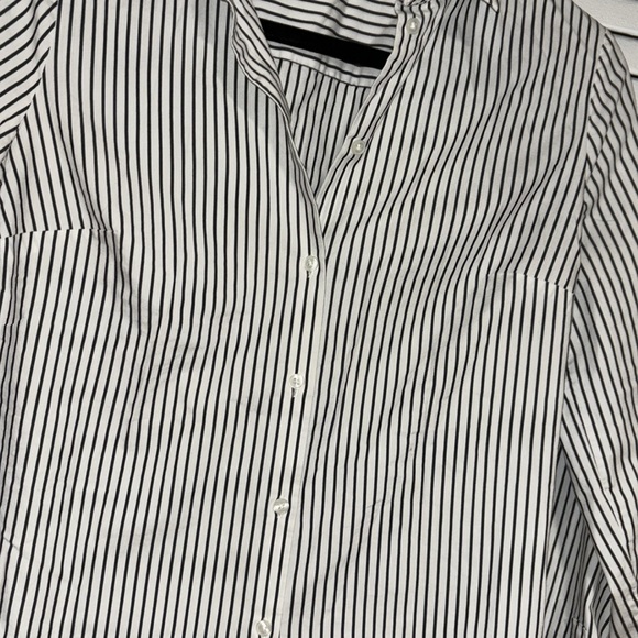 Expresss Dress Shirt! Black and White! - Picture 2 of 5
